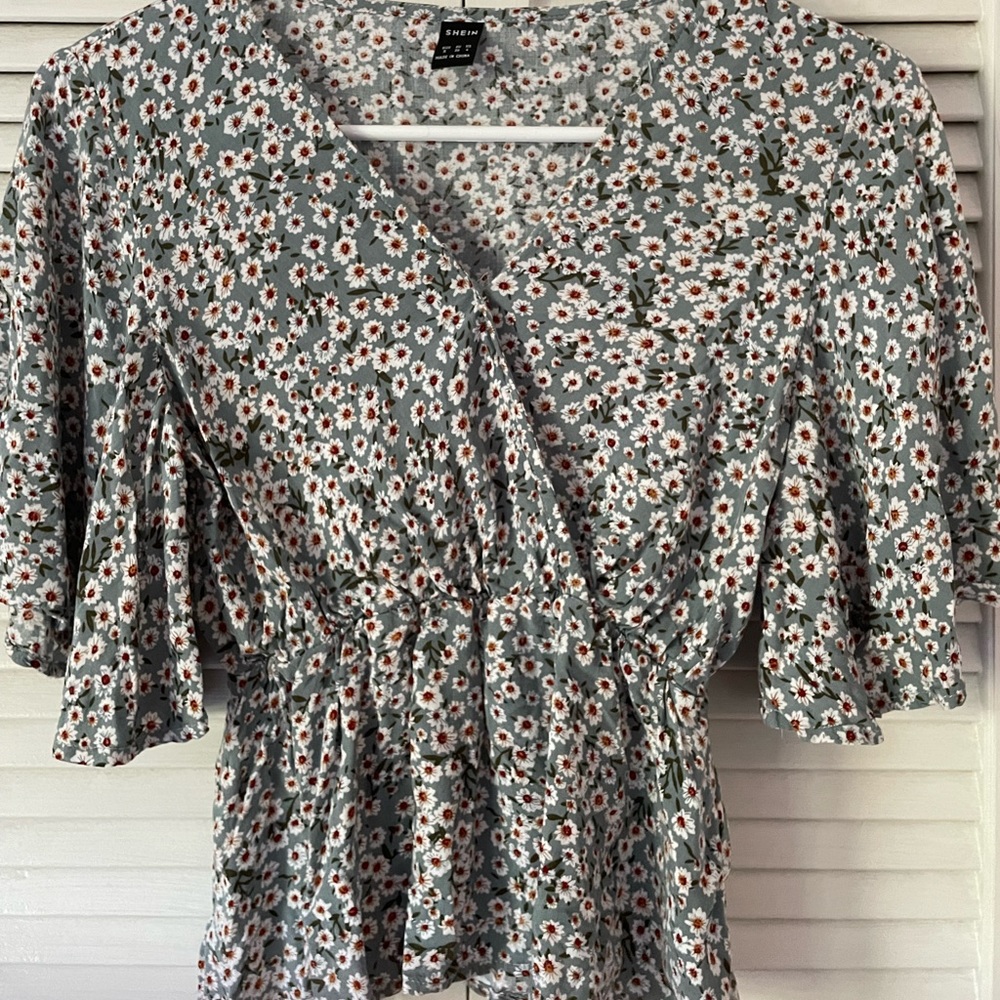 Beautiful Womens Blouse , floral pattern